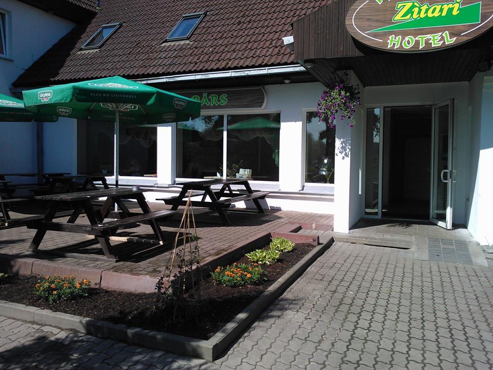 Zirini Hotel Kolka Eksteriør billede