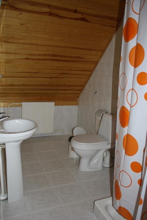 Zirini Hotel Kolka Værelse billede